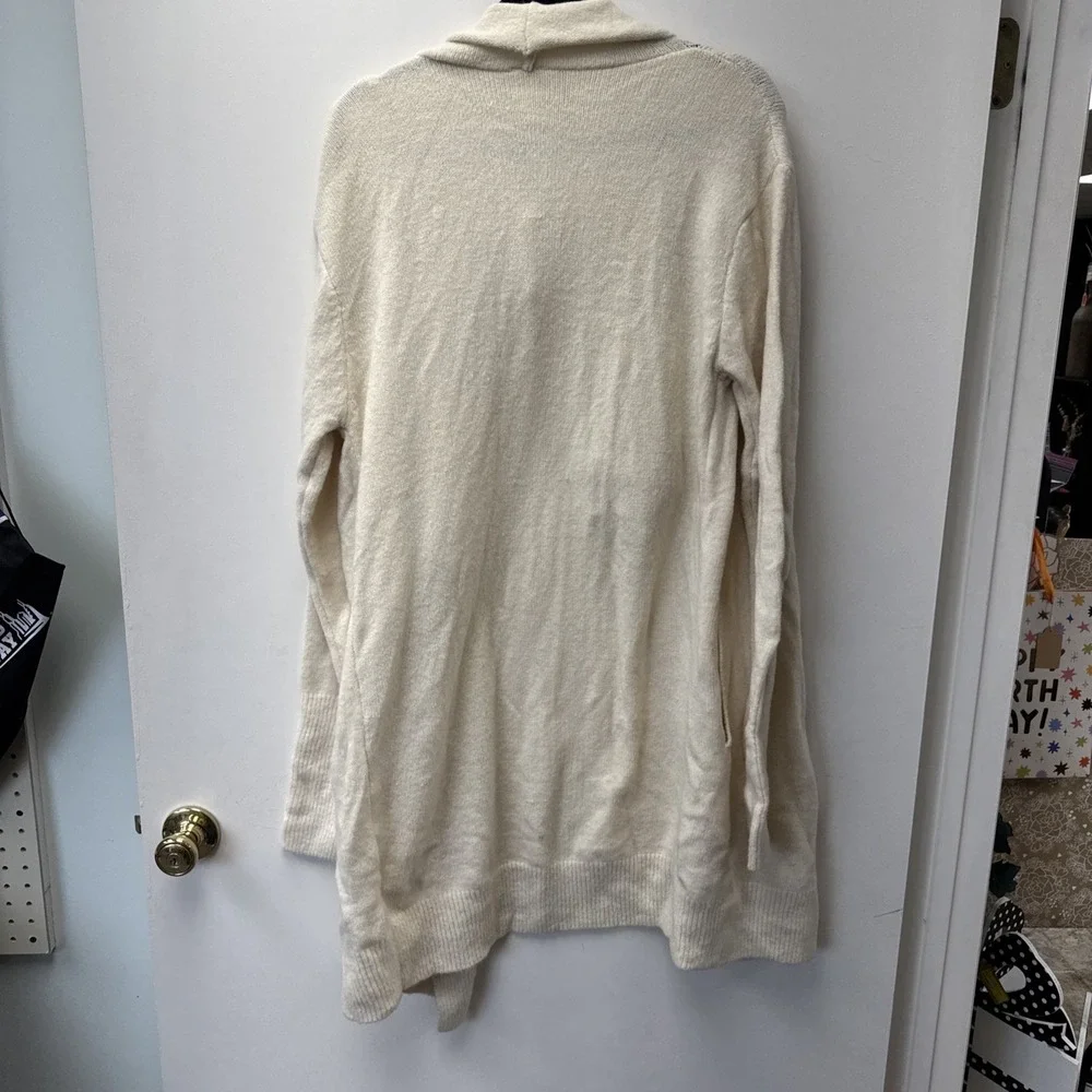 Flawless Cardigan Sweater‎